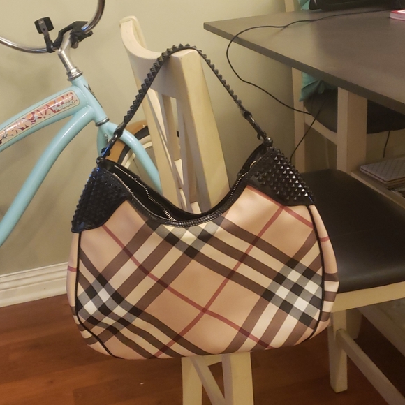 Authentic burberry studded handle large purse - Picture 3 of 7